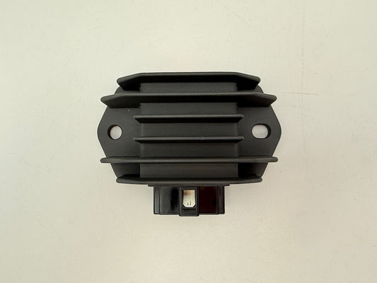 TourMax Regulator/Rectifier Honda NSC50 Vision 12-15, NSC110 Vision 11-16, CRF250R 18-20, CRF250RX 19-20, CRF450R 17-20 OE Ref: 31600-KZL-931
